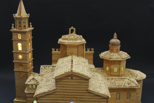 cattedrale2-fronte5862A580-243E-D079-3F34-CDF9DDD88424.jpg